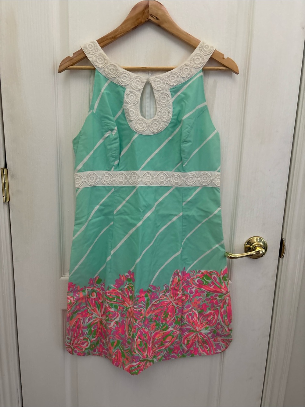 Lilly Pulitzer Woman’s 8 Mint Green Dress with Pink Floral Border